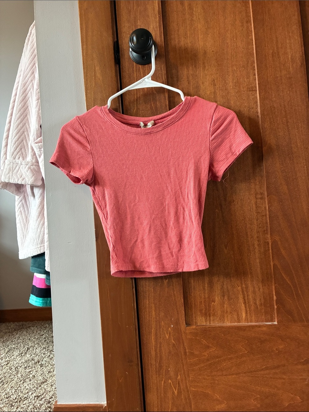 Bozzolo Coral Ribbed Short Sleeve Tee